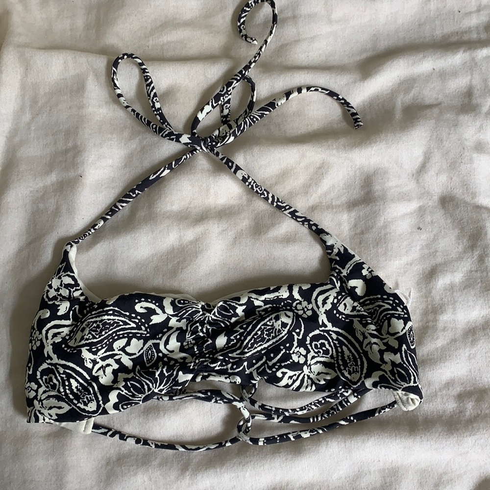 Billabong bikini top